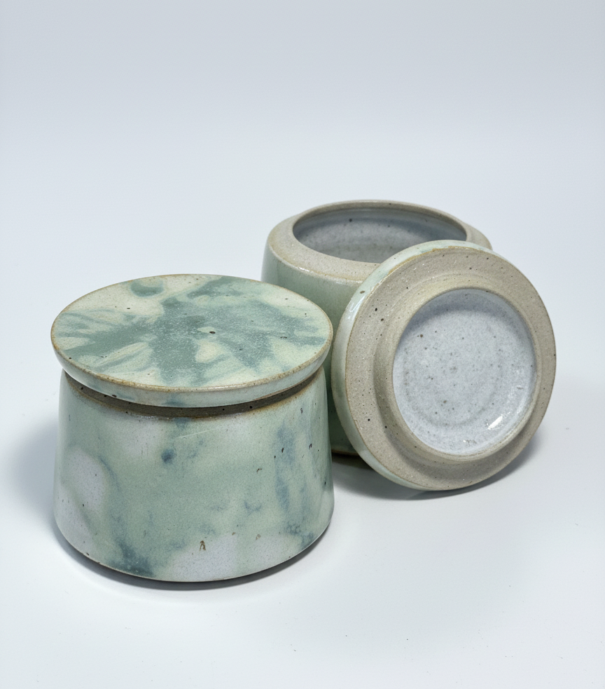 marbled_green_handmade_ceramic_maldon_sea_salt_flake_jar_kitchen_waxhead_rivulet_range