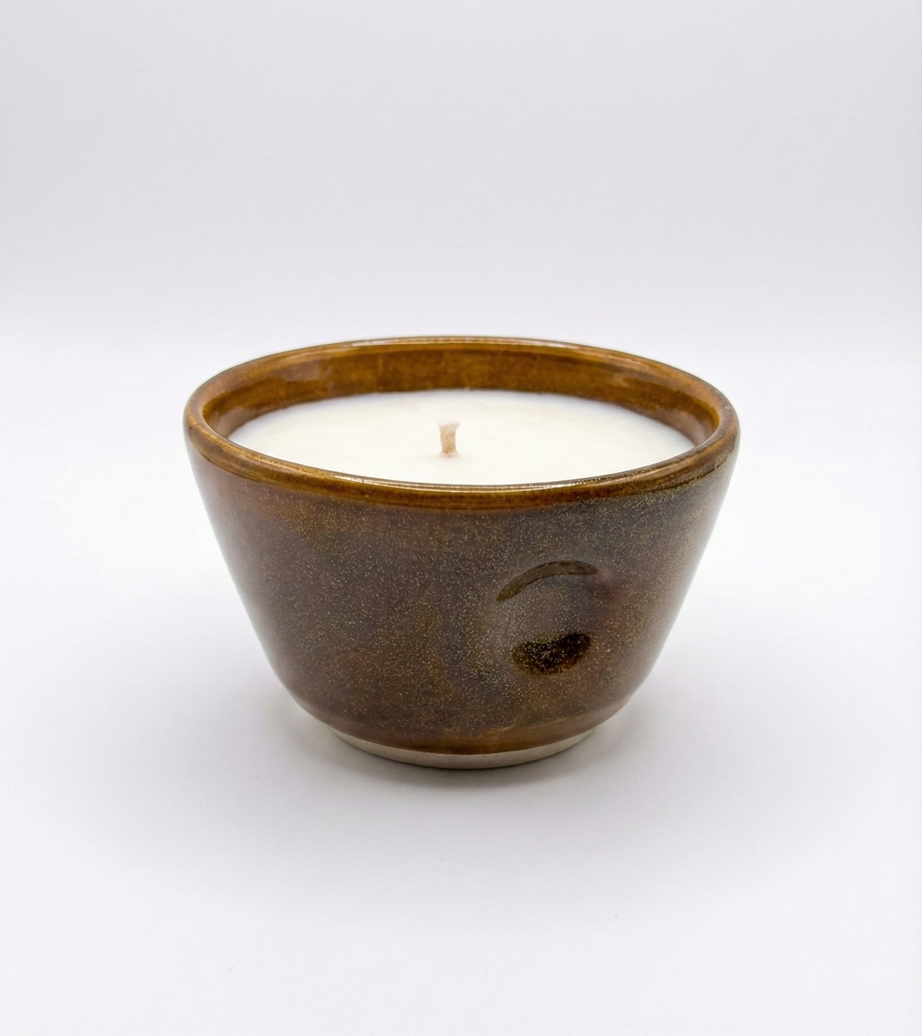 Winter_spice_no_saucer_aromatherapy_candle_handmade_ceramic_single_wick